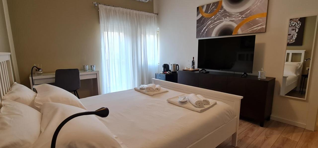Di Fresco Apartments - Holiday House ปาแลร์โม ภายนอก รูปภาพ