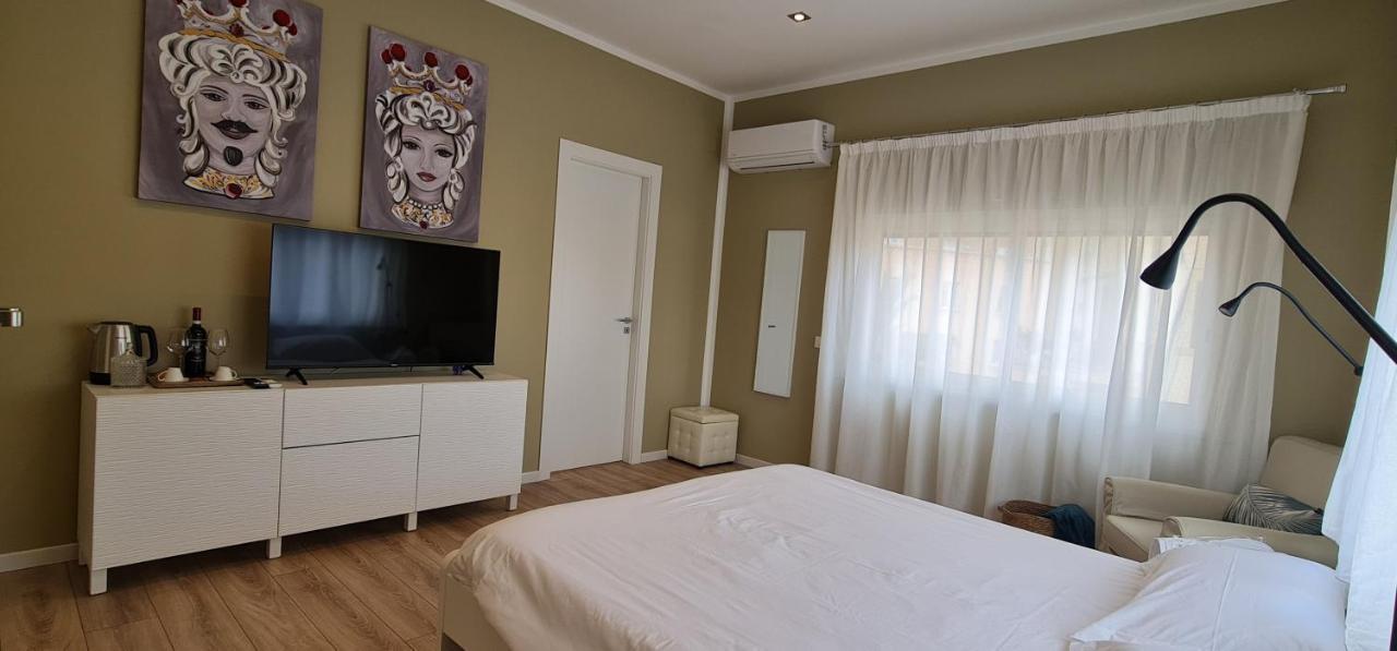 Di Fresco Apartments - Holiday House ปาแลร์โม ภายนอก รูปภาพ